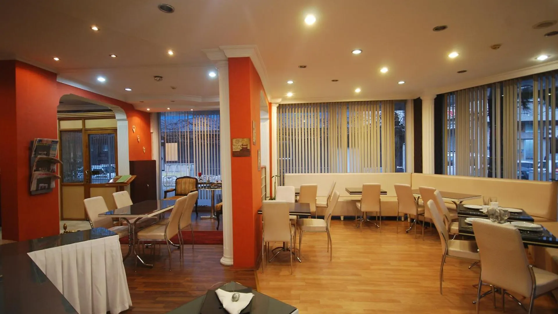 Mini hotel Izmir 2*,  Turcja