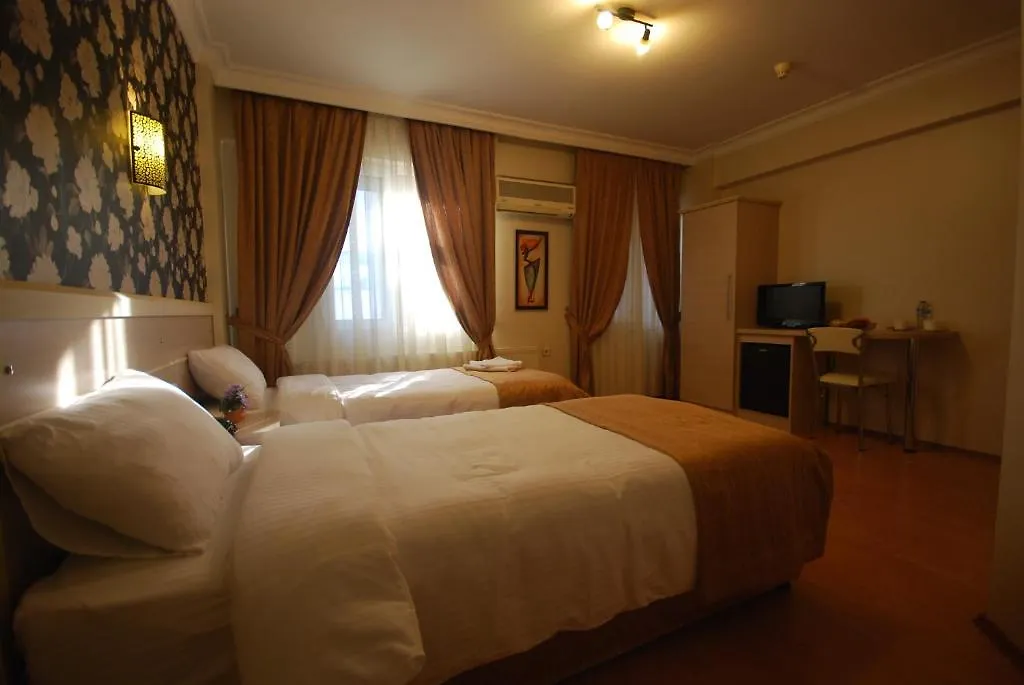 **  Mini hotel Izmir Turcja