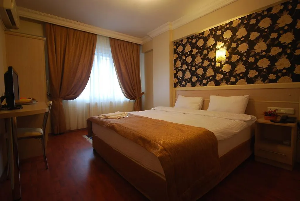 Mini hotel Izmir 2*,  Turcja