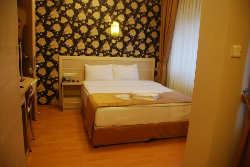 Mini hotel Esmirna